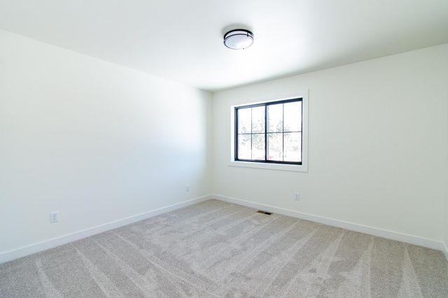 3724 27th Street S, Moorhead, MN 56560