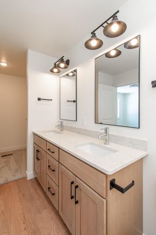 3724 27th Street S, Moorhead, MN 56560