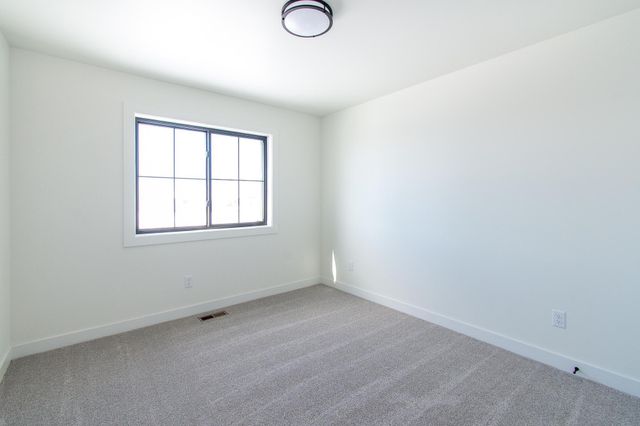 3724 27th Street S, Moorhead, MN 56560