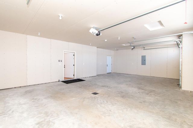 3724 27th Street S, Moorhead, MN 56560