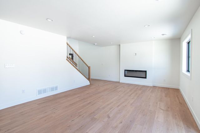 3724 27th Street S, Moorhead, MN 56560