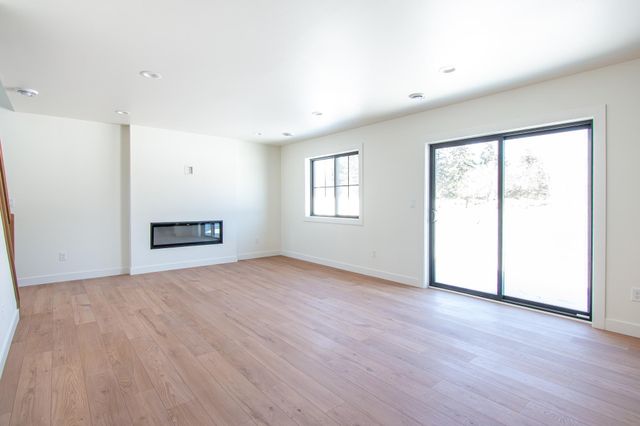 3724 27th Street S, Moorhead, MN 56560