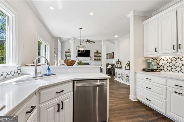 5428 Glencastle Way, Suwanee, GA 30024