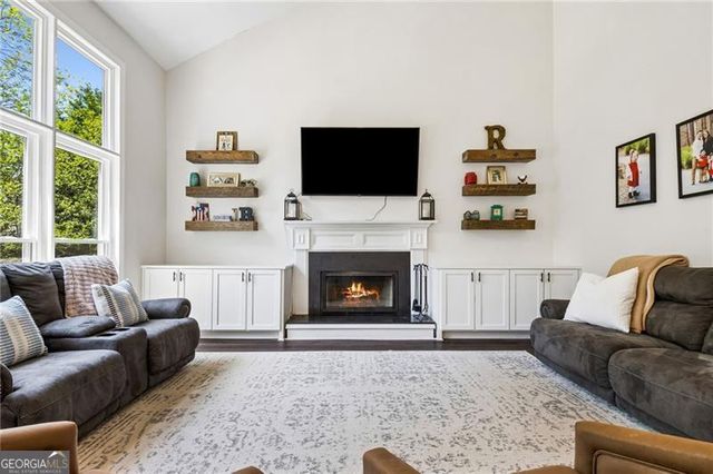 5428 Glencastle Way, Suwanee, GA 30024