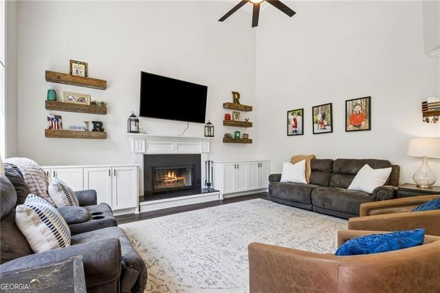 5428 Glencastle Way, Suwanee, GA 30024