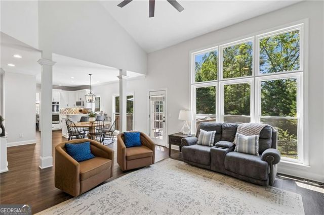 5428 Glencastle Way, Suwanee, GA 30024