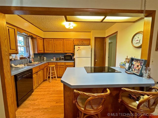 613 S Rodgers Street, Vian, OK 74962