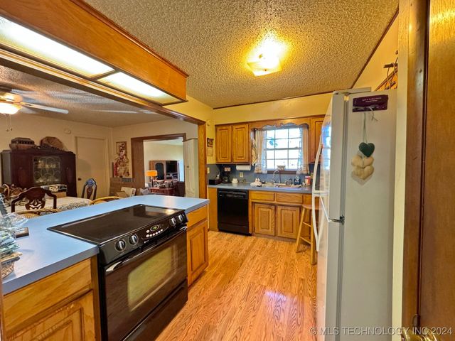 613 S Rodgers Street, Vian, OK 74962