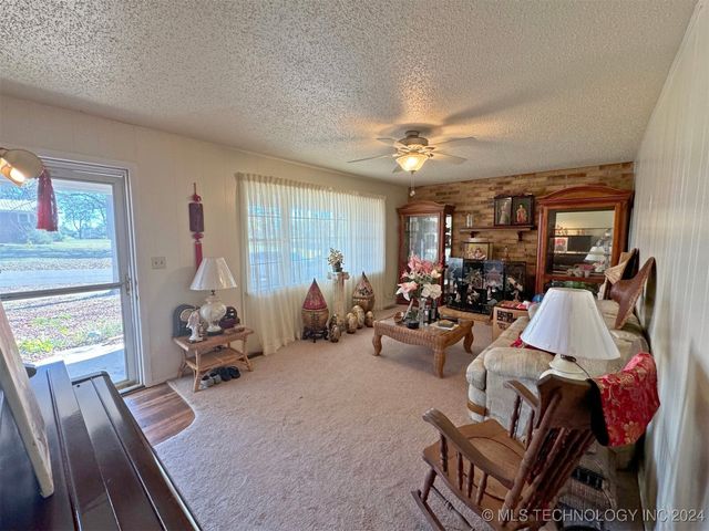 613 S Rodgers Street, Vian, OK 74962