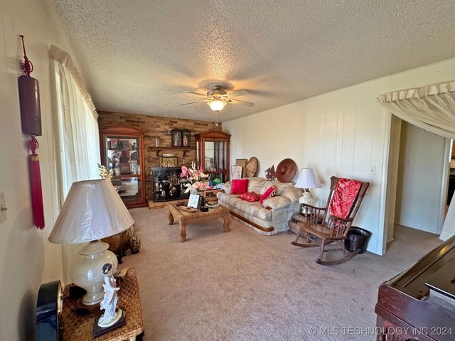 613 S Rodgers Street, Vian, OK 74962