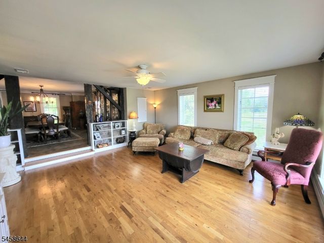 61 Race St, Union Twp., NJ 08867