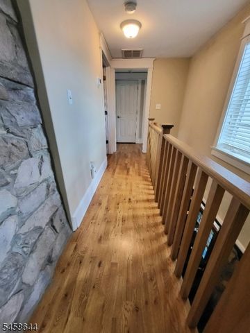 61 Race St, Union Twp., NJ 08867