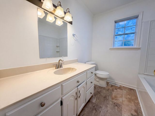 144 Green Shadow Road, Cleveland, TN 37323