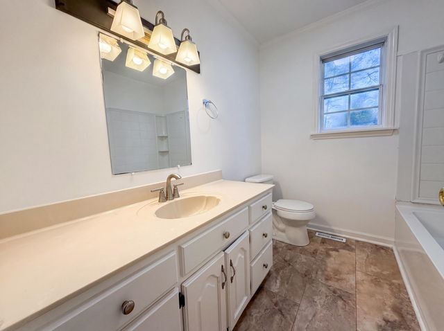 144 Green Shadow Road, Cleveland, TN 37323