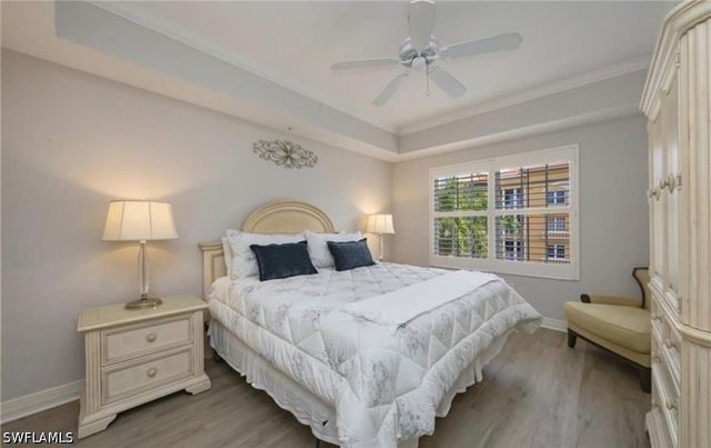410 Bayfront PL 2405, Naples, FL 34102