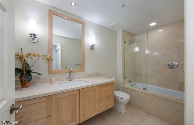 410 Bayfront PL 2405, Naples, FL 34102