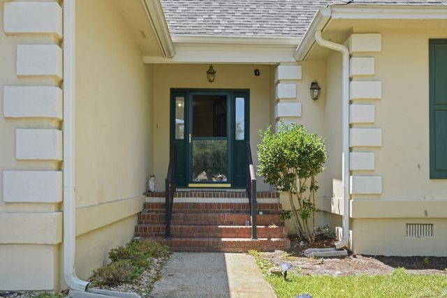 3092 Kings Ct., Little River, SC 29566
