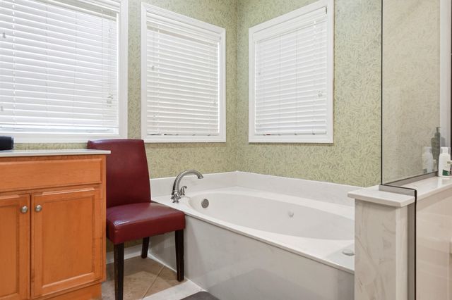 3092 Kings Ct., Little River, SC 29566