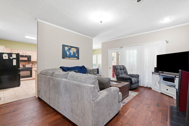 3092 Kings Ct., Little River, SC 29566