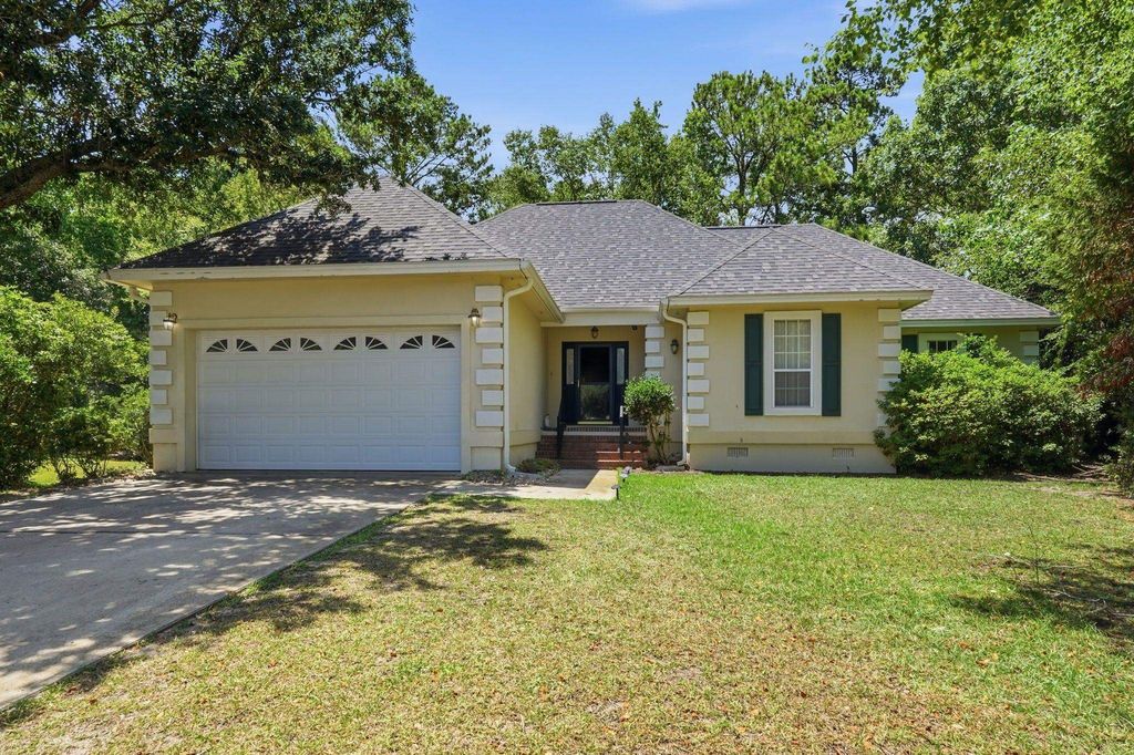 3092 Kings Ct., Little River, SC 29566