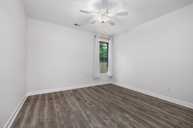 9754 WOODLAND FOX LN, Cordova, TN 38018