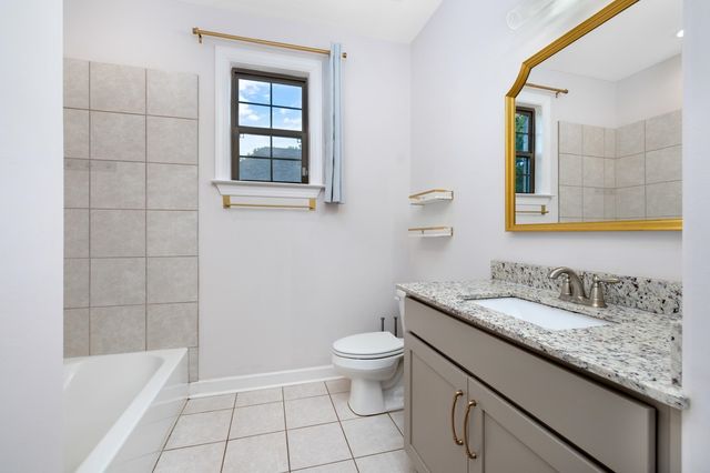 9754 WOODLAND FOX LN, Cordova, TN 38018