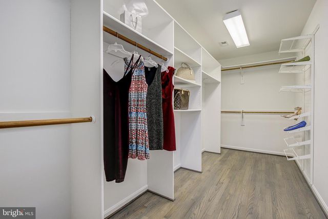 710 PARRISH FARM LN, Great Falls, VA 22066