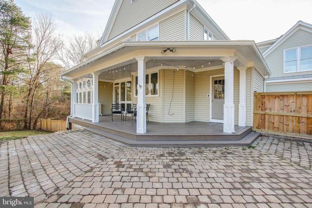 710 PARRISH FARM LN, Great Falls, VA 22066