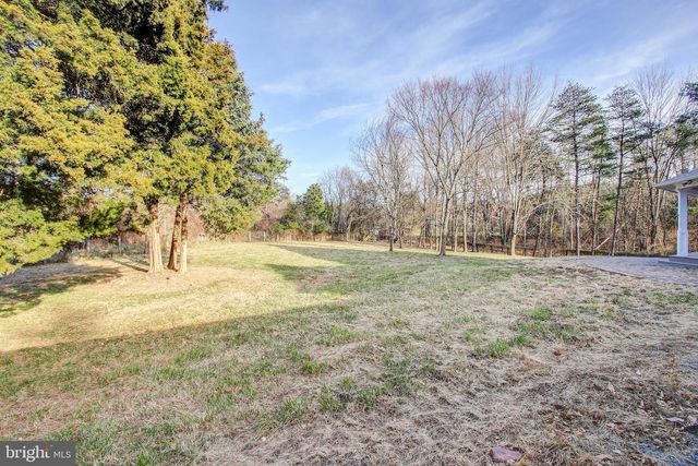 710 PARRISH FARM LN, Great Falls, VA 22066