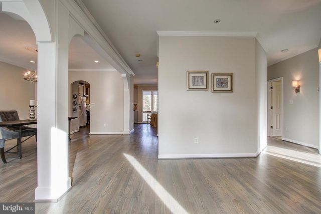 710 PARRISH FARM LN, Great Falls, VA 22066