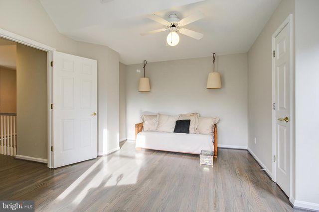 710 PARRISH FARM LN, Great Falls, VA 22066