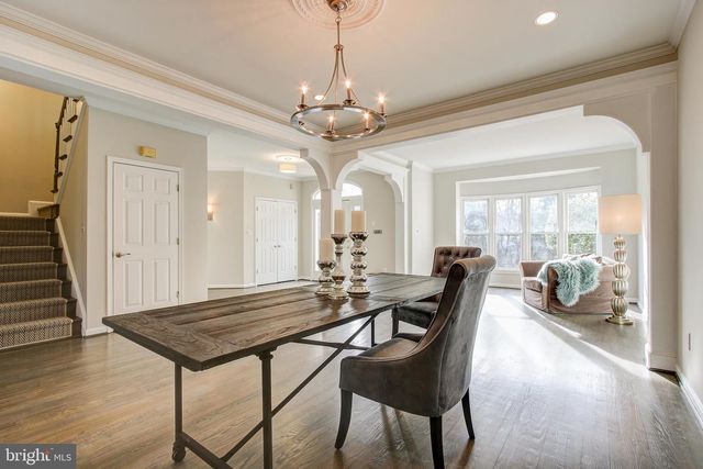 710 PARRISH FARM LN, Great Falls, VA 22066