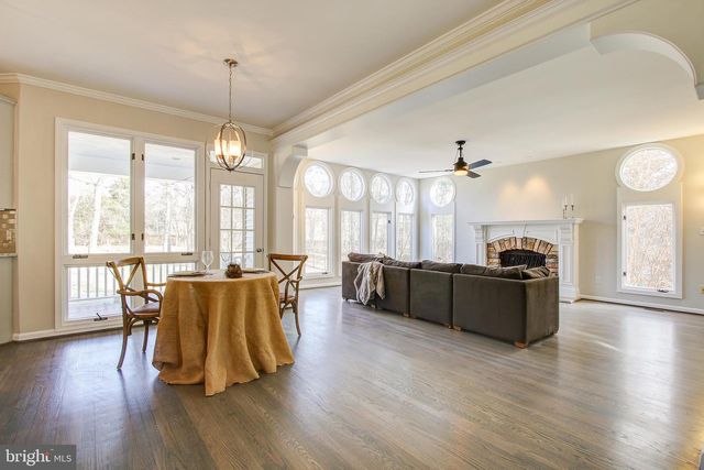 710 PARRISH FARM LN, Great Falls, VA 22066