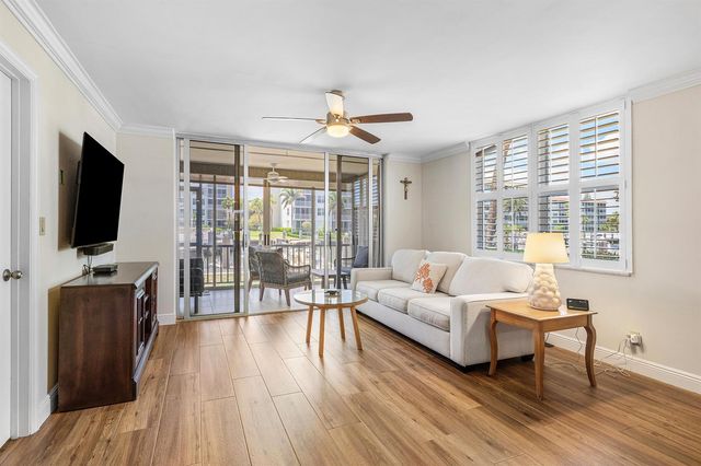 911 Gardenia Drive 154, Delray Beach, FL 33483
