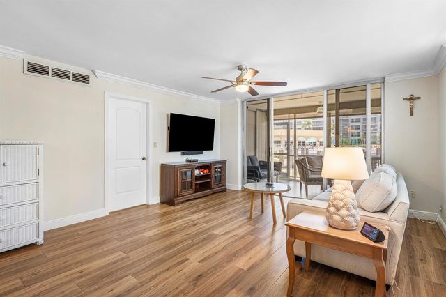 911 Gardenia Drive 154, Delray Beach, FL 33483
