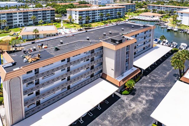 911 Gardenia Drive 154, Delray Beach, FL 33483