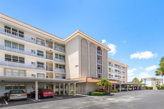 911 Gardenia Drive 154, Delray Beach, FL 33483