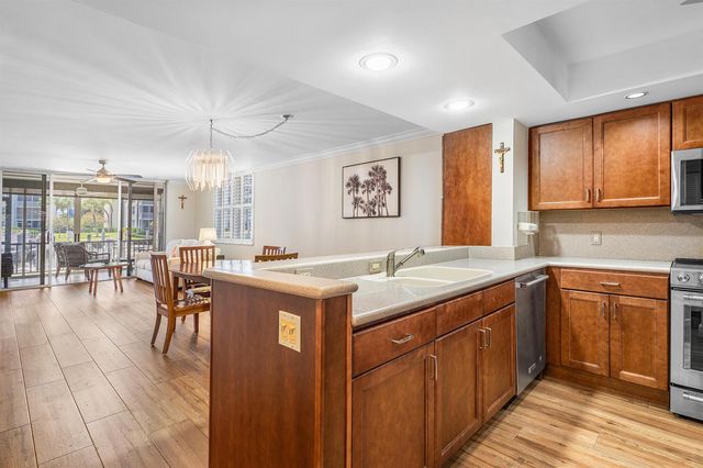 911 Gardenia Drive 154, Delray Beach, FL 33483