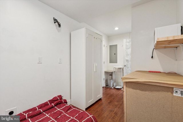 517 N 35TH ST, Philadelphia, PA 19104