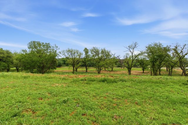 10501-8 Mitchell Bend Court, Granbury, TX 76048