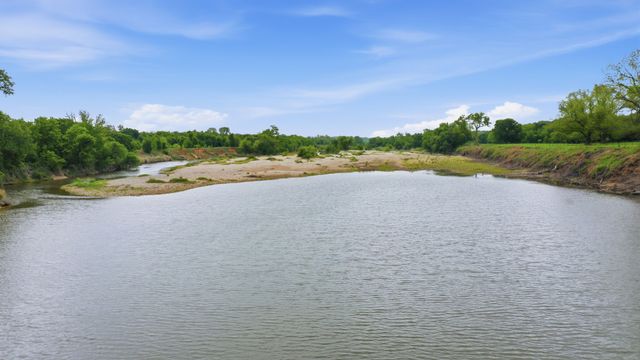 10501-8 Mitchell Bend Court, Granbury, TX 76048