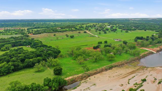 10501-8 Mitchell Bend Court, Granbury, TX 76048