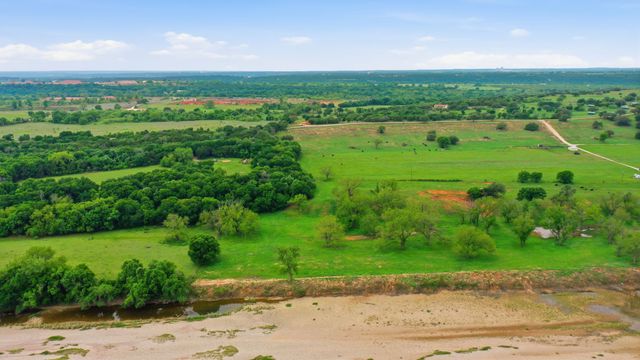 10501-8 Mitchell Bend Court, Granbury, TX 76048