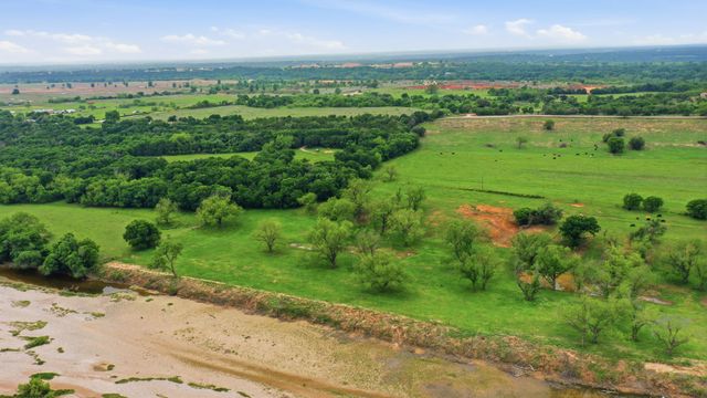10501-8 Mitchell Bend Court, Granbury, TX 76048