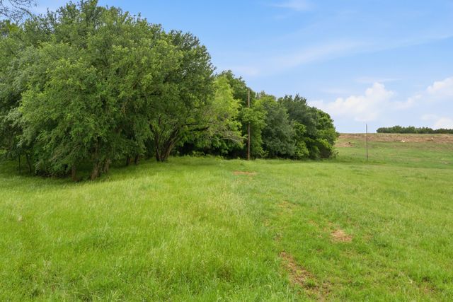 10501-8 Mitchell Bend Court, Granbury, TX 76048
