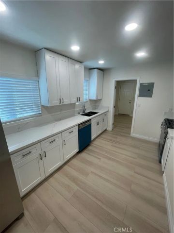 244 E 111th Street, Los Angeles, CA 90061