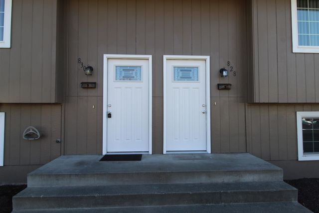 828 E Gordon Ave, Spokane, WA 99207