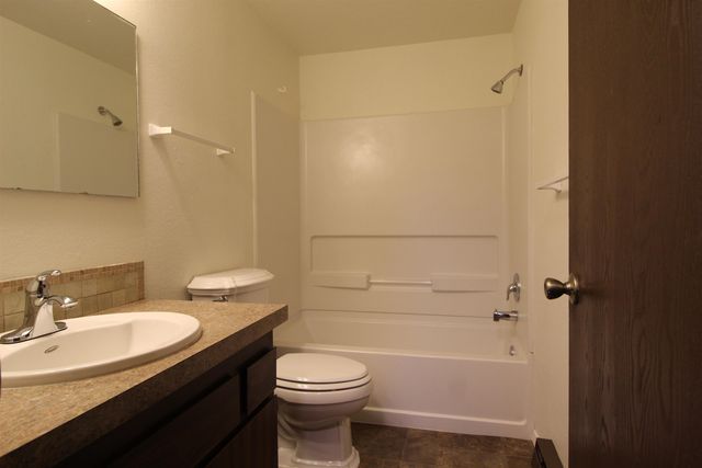 828 E Gordon Ave, Spokane, WA 99207
