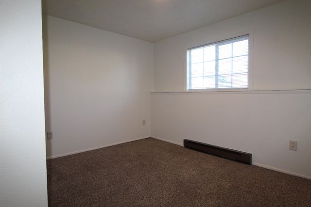 828 E Gordon Ave, Spokane, WA 99207