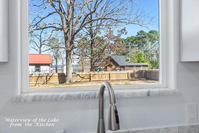 195 Lakeside Drive, Zavalla, TX 75980